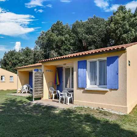Scenic Holiday In Saint-savinien With Jacuzzi, Garden Casa de Férias *